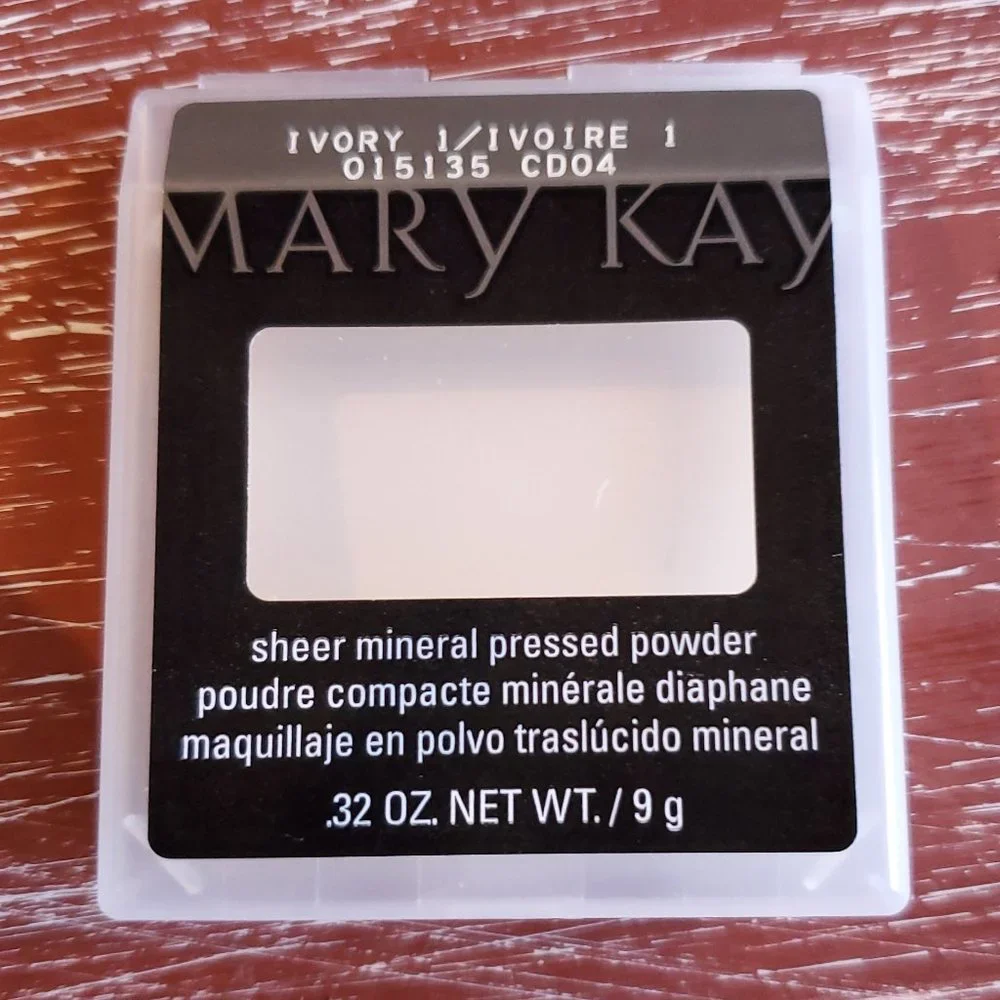 Ivory 1 Sheer Mineral Pressed Powder - Mary Kay